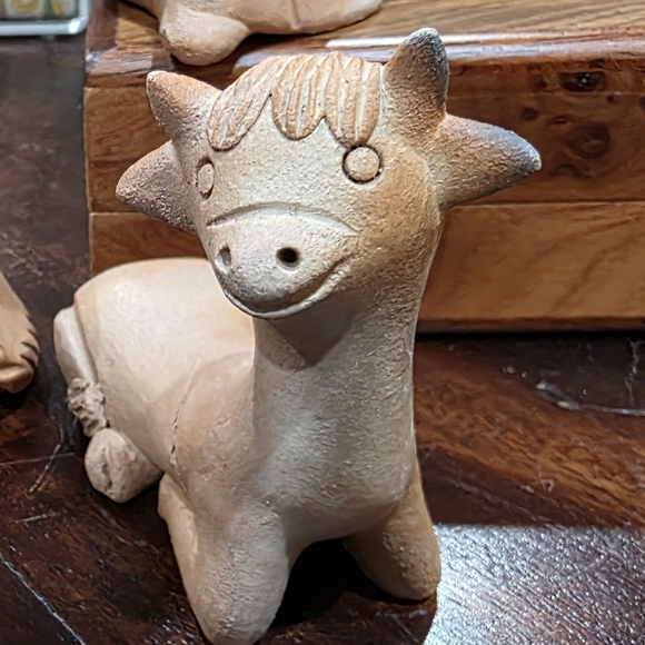 Vintage Handcrafted Terracotta 10-Piece Nativity Set - Folk Art - Picture 6 of 8